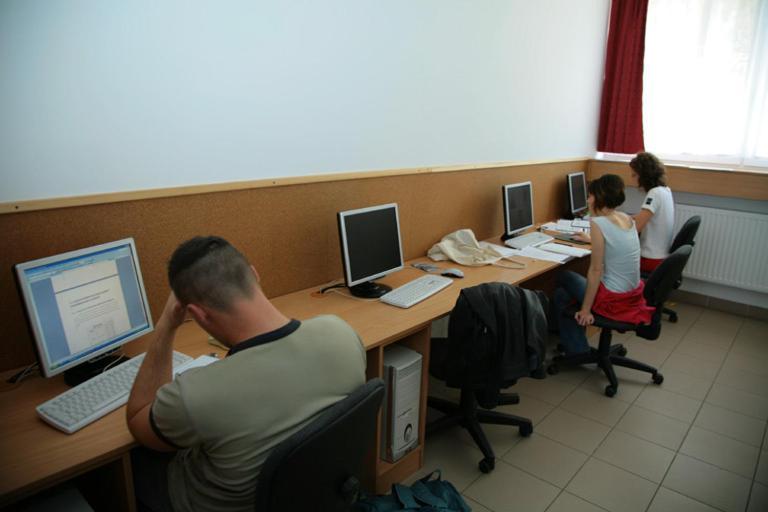 Imola Hostel Eger Extérieur photo